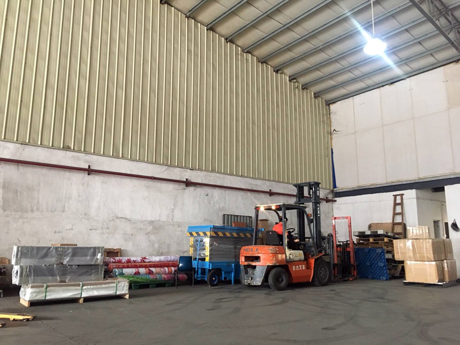 warehouse loading 06
